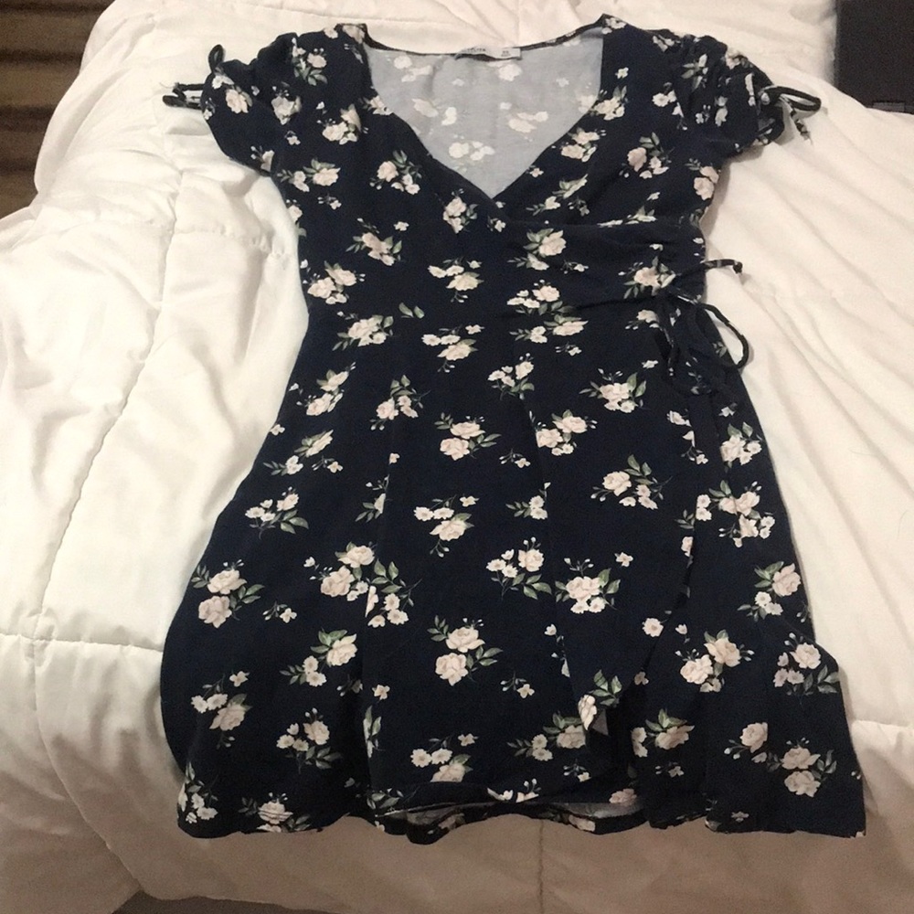 Navy floral Hollister dress